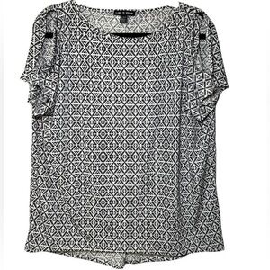 Black & White Blouse cut out sleeves XL